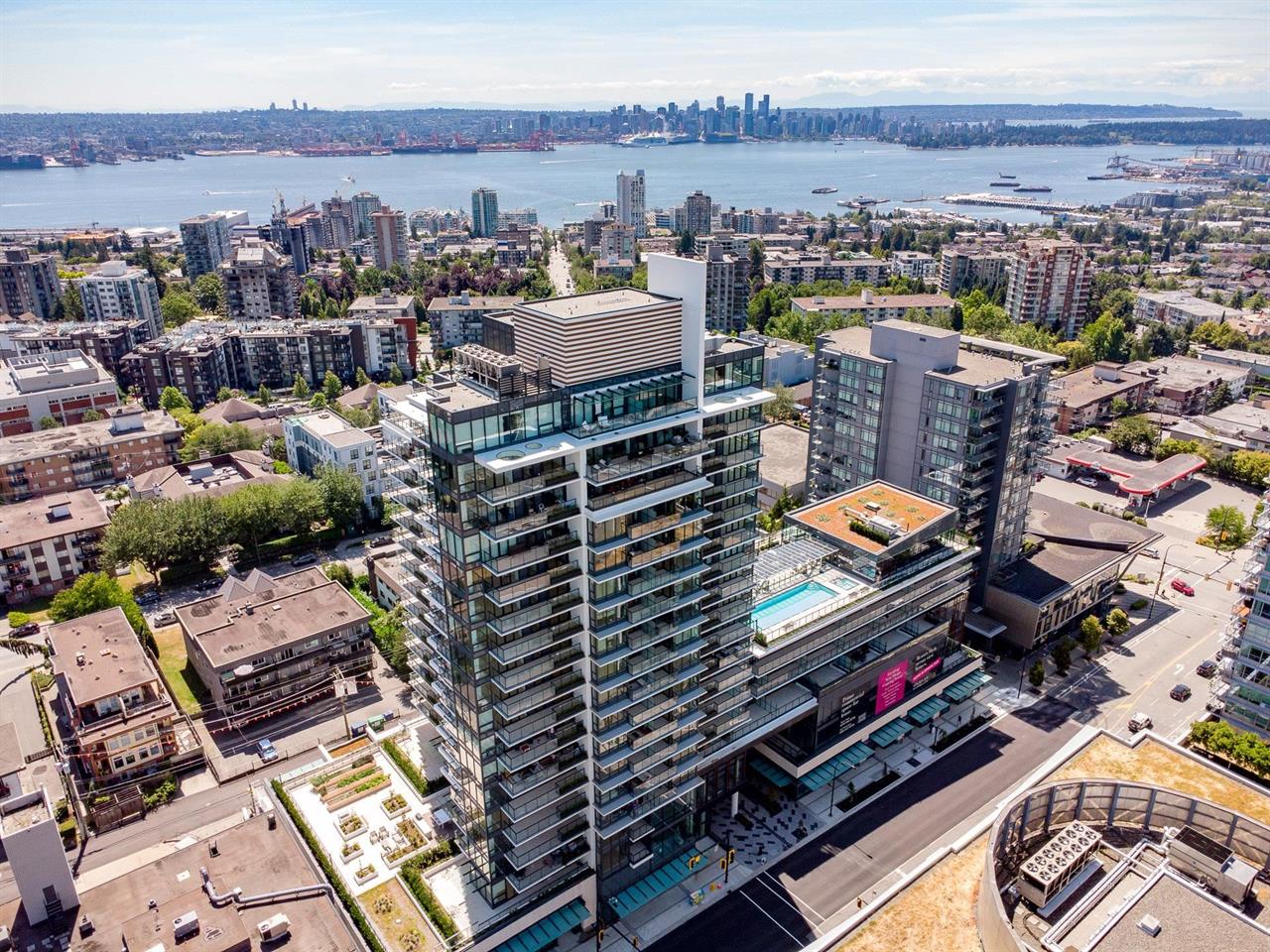 #1506 – 135 E. 13th Street